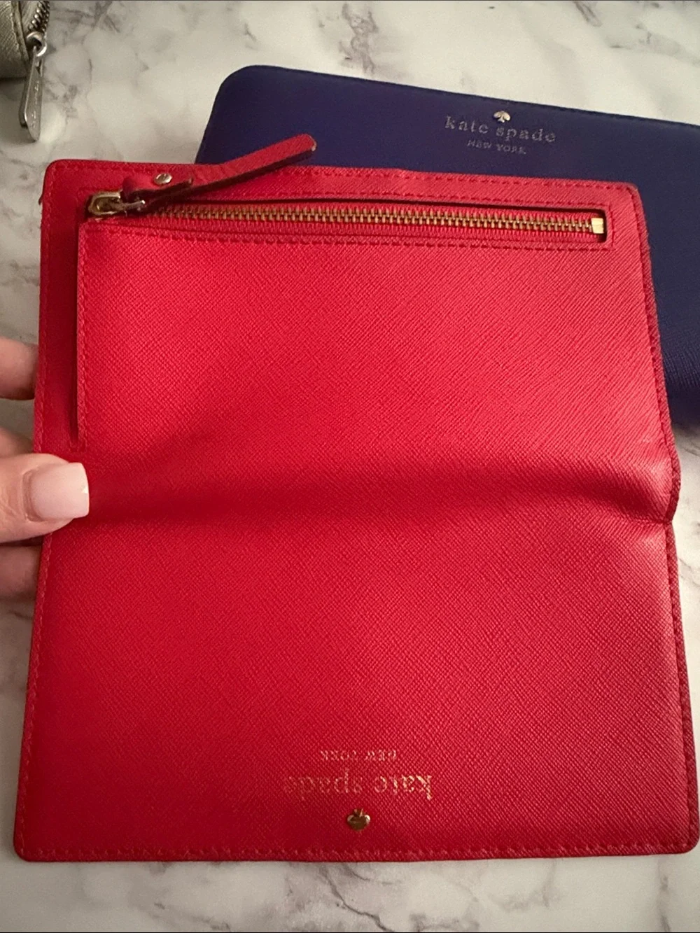 2 Kate Spade Wallets - Picture 6 of 12